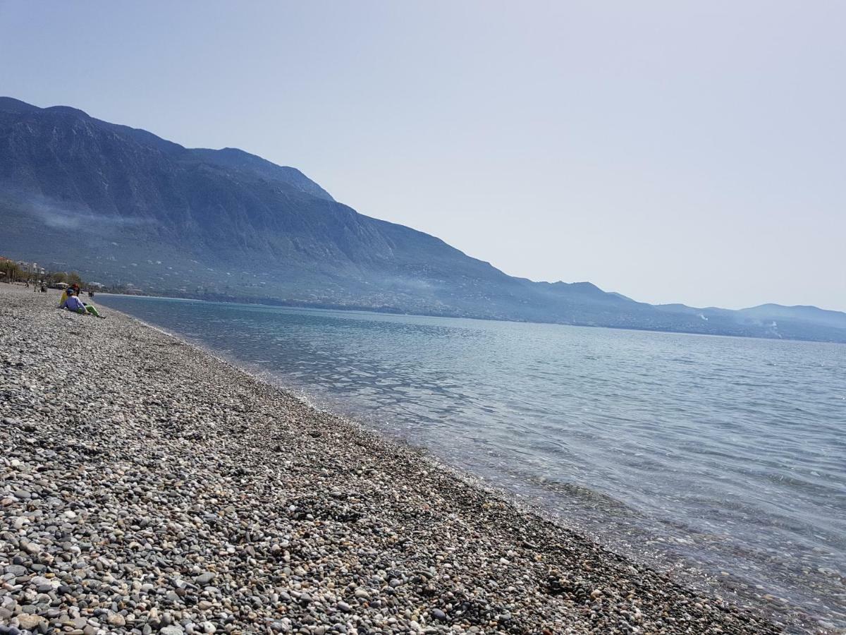Apartment By The Beach Kalamata Exterior photo